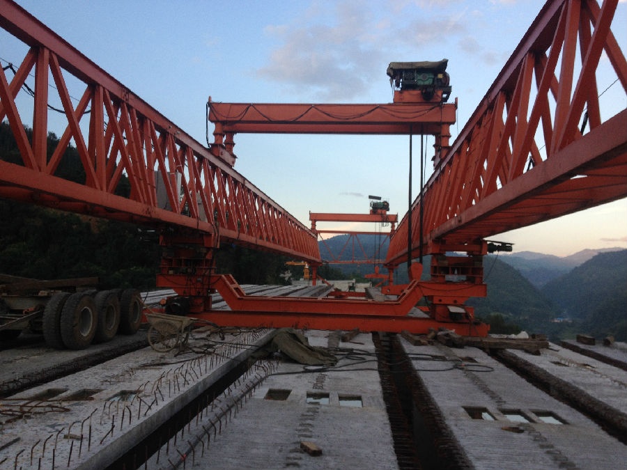 設(shè)備現(xiàn)場安裝照片三