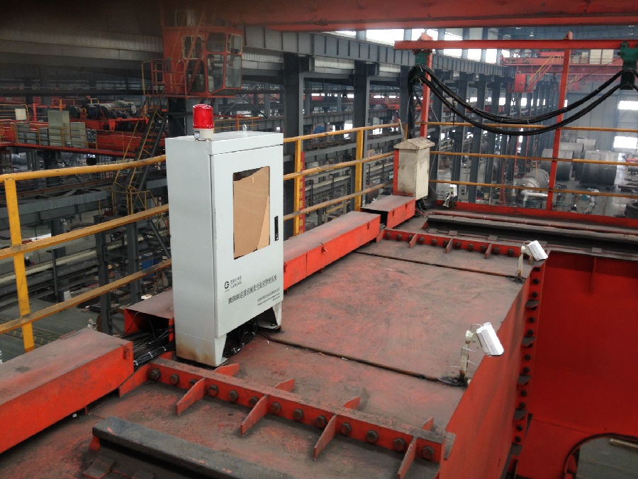 南京某冶金公司安裝門式起重機安全監控系統三